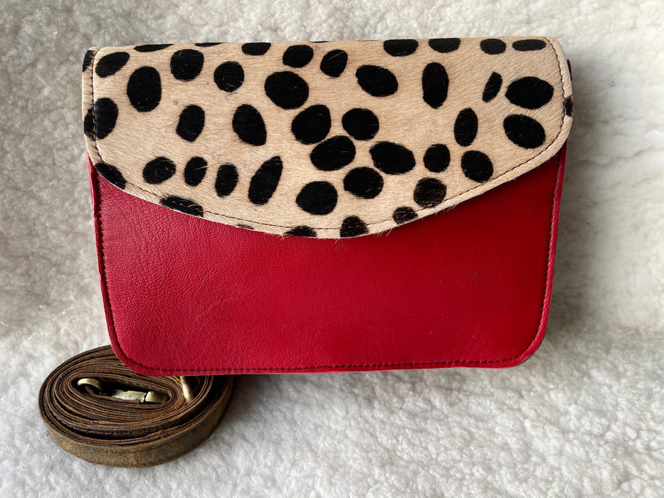 Handcrafted, Recycled Leather  & Hide Bags.